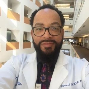 Meet your Posher, Pierre